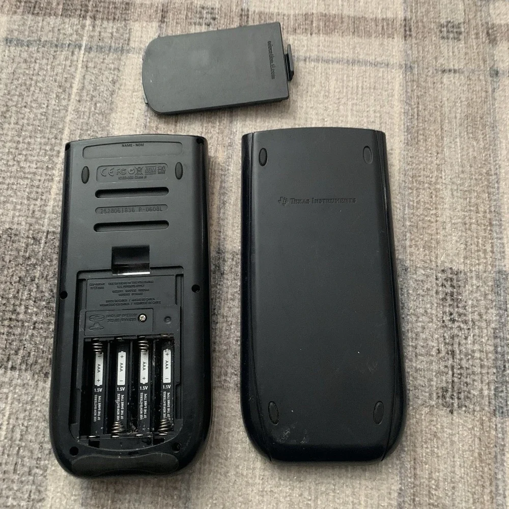 Texas Instruments TI-84 Plus Graphing Calculator Black w/ Slipcover Tested Works